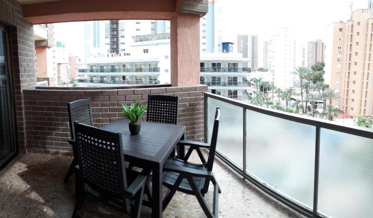 Moderno Apartamento Zona Playa De Levante Бенідорм Екстер'єр фото